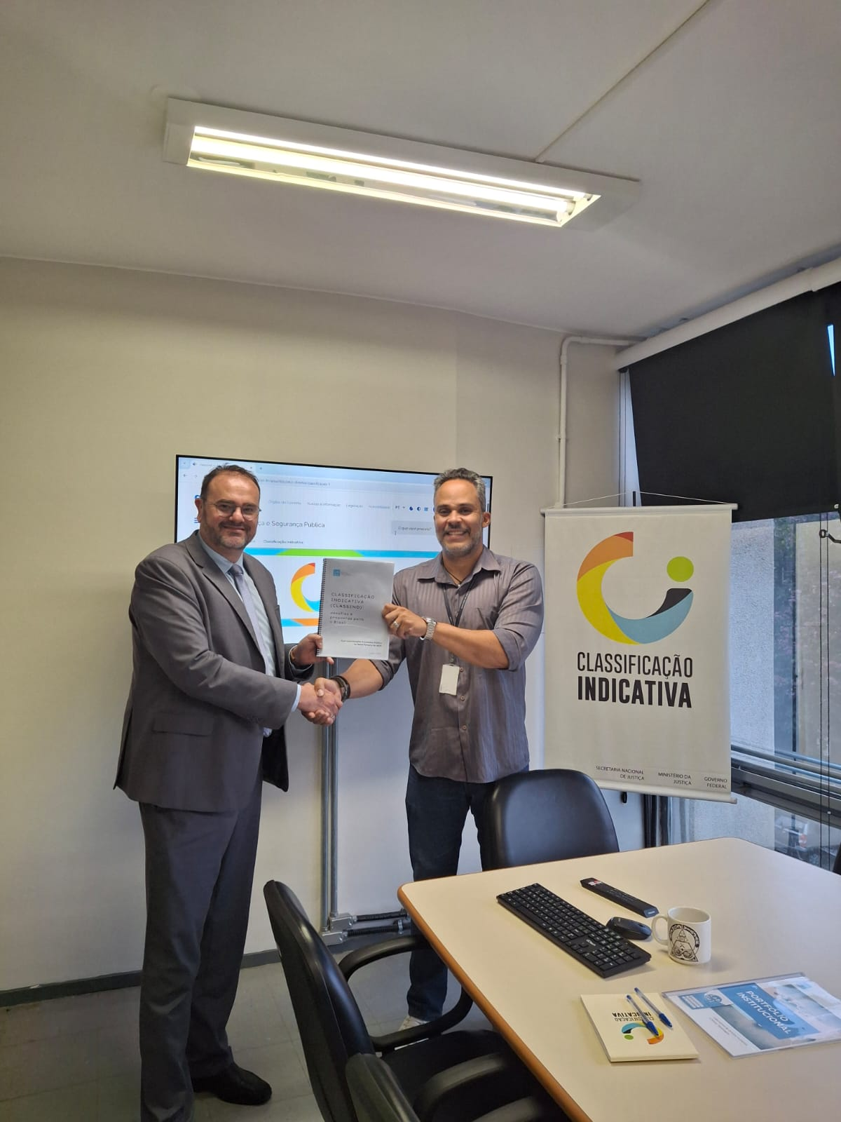 Entrega de estudo sobre Classificação Indicativa à Secretaria Nacional de Justiça.